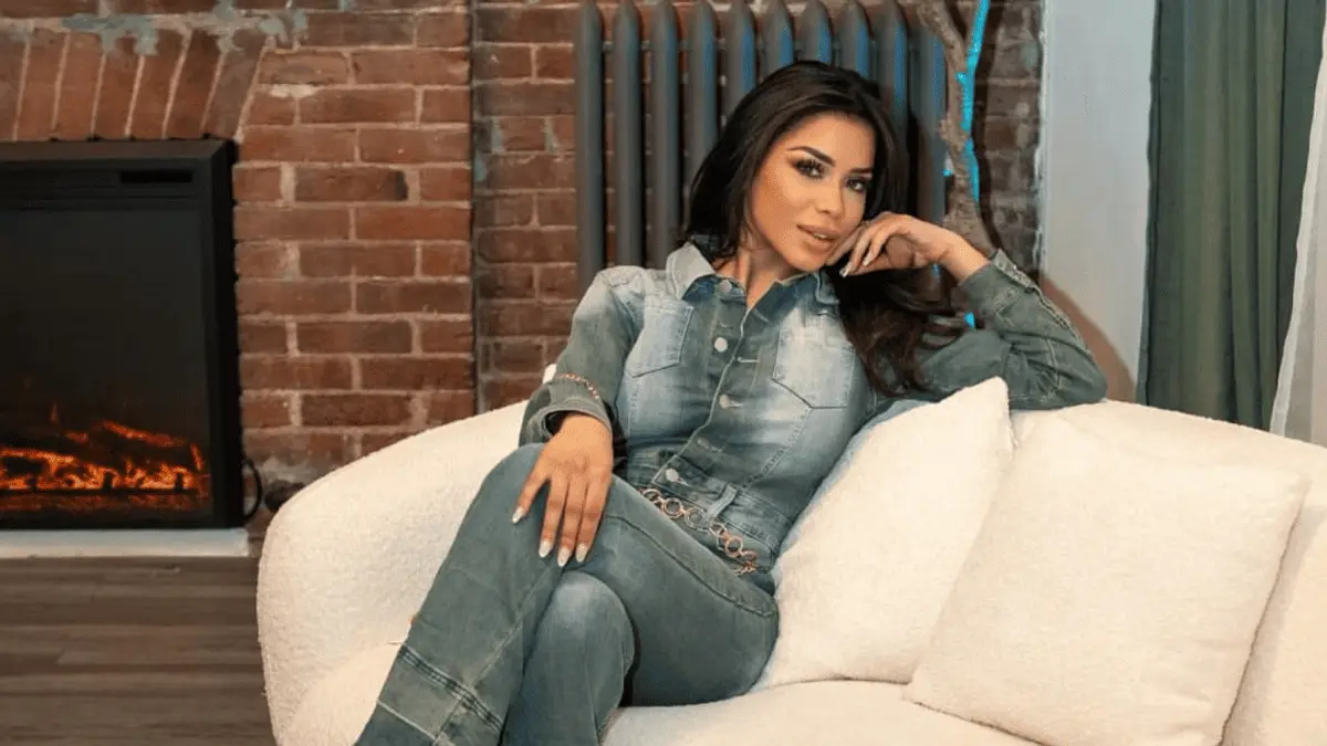 amaya from love island ethnicity